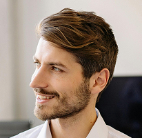Michael Brennan, teknologiajohtaja fintech-kryptoteknologiayrityksessä, headshot